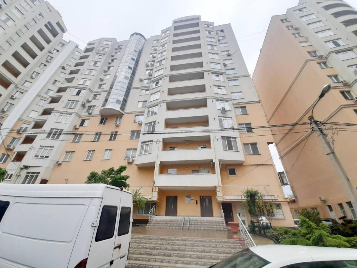 Bright Central Apartment คีชีเนา ภายนอก รูปภาพ